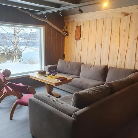 Arnebu Lodge *